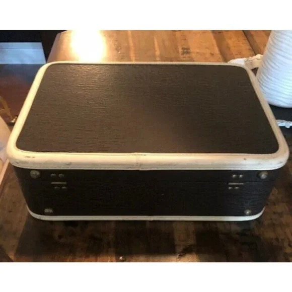 VINTAGE 1940's WARREN LEATHER TRAIN TRAVEL VANITY LUGGAGE CASE & SUPPLIES USA - Picture 5 of 11